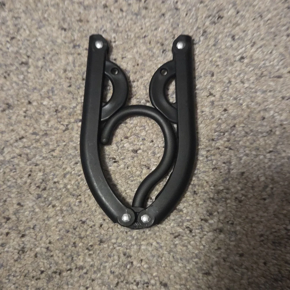 2/$10! Free! Foldable Hangers Travel